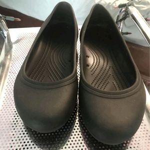 Black CROC flats
